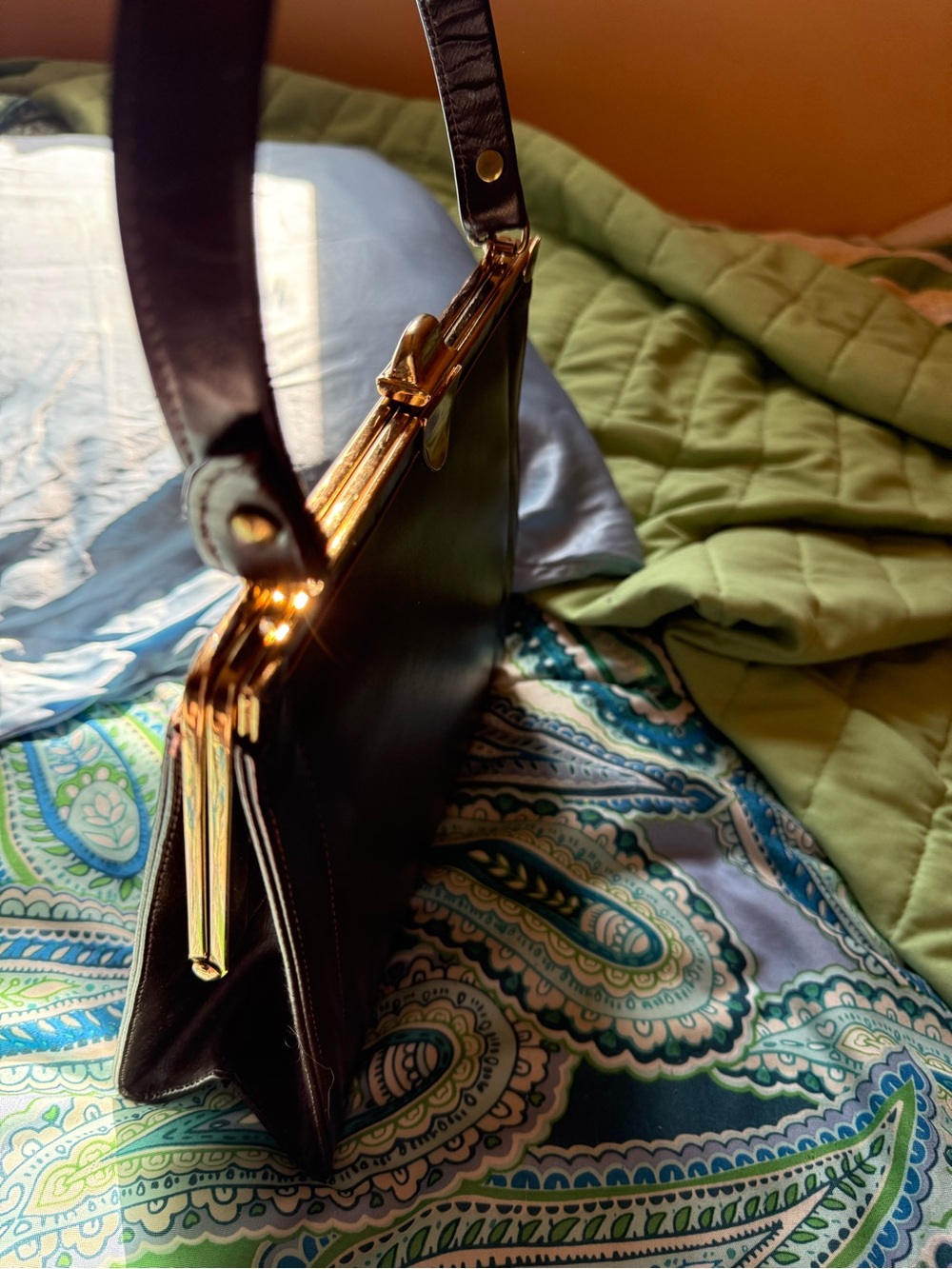 Classic Structured Vintage Women's Top-handle Bag in Dark Brown - Picture 7 of 7